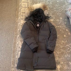 Canada Goose Parka size XS (real fur collar removable)